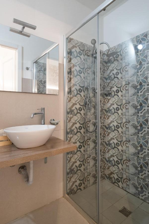 Ada Suites & Spa Лече Екстериор снимка